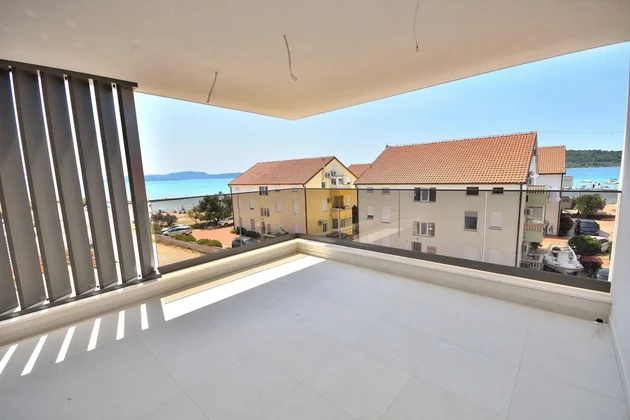 Srima, Vodice - S8 lakás tetőterasszal, tengerre néző kilátással