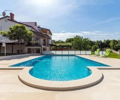 Affascinante casa con piscina e vista mare. Istria, Medulin