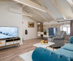 Stone house with four apartments and sea view, Istria, Poreč