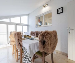 Istria, Pula, apartment with 3 bedrooms, garden, parking, 165 m²