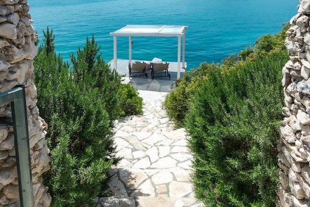 Fuga al mare: casa di charme a Trogir in vendita