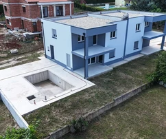 Istrien, Porec - Exklusive Doppelhaushälfte von höchster Qualität mit Swimmingpool und Wellness