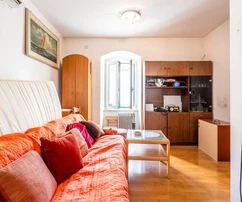 Split, Varoš, jednopokojový byt 40 m² s dalším průchodem 11 m²