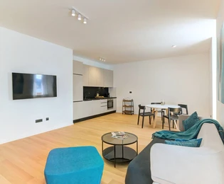 Prostrani stan uz more na prodaju Opatija Volosko