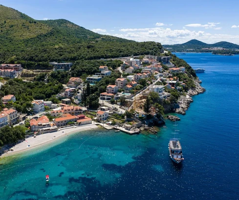 Villa near Dubrovnik with pool and beautiful sea view