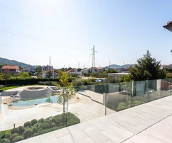 Luxusvilla zum Verkauf in Šibenik Bilice in Kroatien