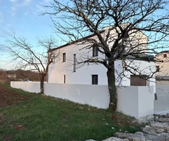 Istrie, Svetvinčenat : Villa moderne avec piscine à Režanci