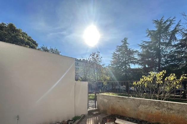Zadar, Bili Brig, dwa piękne oddzielne apartamenty w wyjątkowej lokalizacji