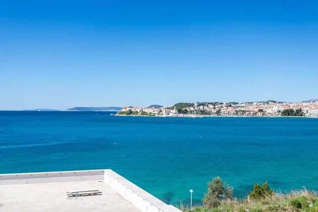 Appartement de luxe à vendre en bord de mer à Podstrana en Croatie
