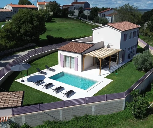 Istria Marčanában medencés villa eladó Horvátországban