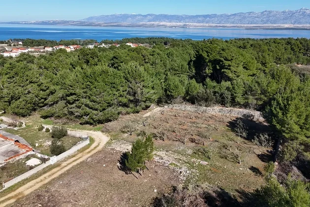 Stavební pozemek, zastavěná část 473 m²