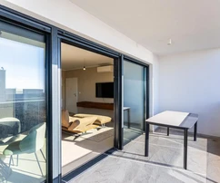 Čiovo, Okrug Gornji, appartamento arredato con due camere da letto e terrazza sul tetto