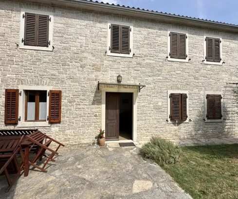 Stone house complex for sale in Pazin in Croatia