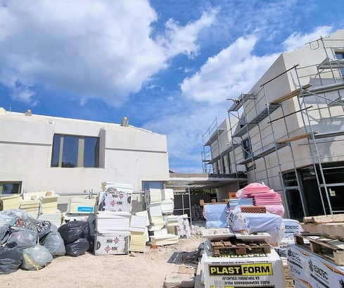 Villa moderna a Brac: disposizione spaziosa con piscina in vendita
