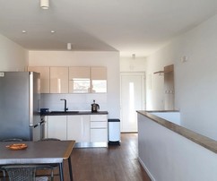 Dwupoziomowe mieszkanie z basenem i przestronnymi loggiami na Čiovo na sprzedaż