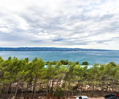 Omiš, Zweizimmerwohnung im vierten Stock mit Panoramablick auf das Meer und die Stadt, 86 m²