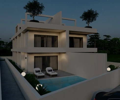 Newly built ground floor apartment with pool, first row to the sea