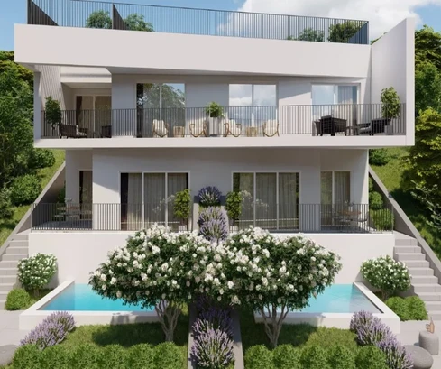 LUSSUOSA VILLETTA BIFAMILIARE CON PISCINA E VISTA MARE, SECONDA FILA DAL MARE!