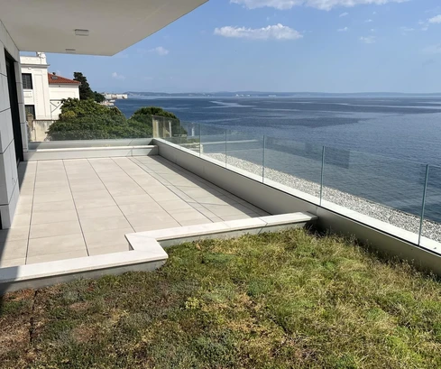 Rijeka, Pecine, nowa inwestycja, luksusowy apartament czteropokojowy, 120,86 m², pierwszy rząd do morza