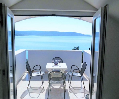 Rogoznica Grand Immeuble à 80m de la Plage