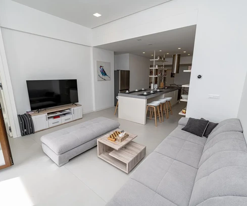 Appartement sur deux niveaux avec vue mer à vendre à Zadar en Croatie