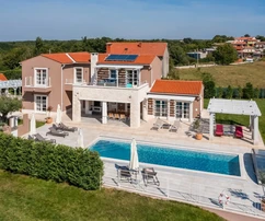 Istrien, Svetvinčenat: Elegante villa mit pool und spa
