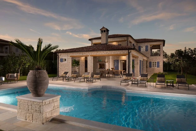 Luxusvilla mit Pool in Kanfanar zu verkaufen in Kroatien