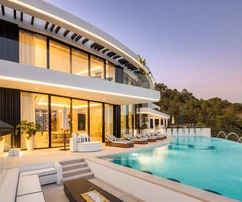 ID 260 / Absolut außergewöhnliche Villa mit Panoramablick auf das Meer