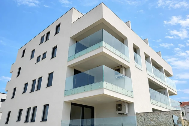 Pag, Povljana, dwupoziomowe mieszkanie z widokiem na morze, 88,55 m²