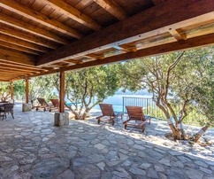 Dům na prodej v Omiši – Stanići s výhledem na moře v Chorvatsku