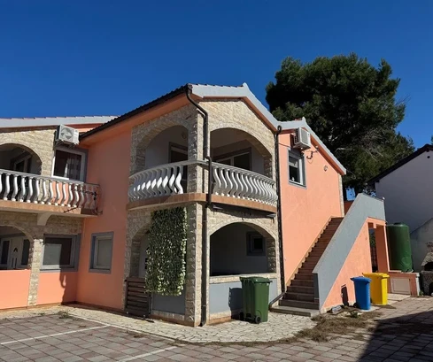 Two apartments in a set (individually owned) on the south side of the island of Vir