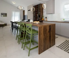 NUOVA CASA INDIPENDENTE CON PISCINA, IN ZONA TRANQUILLA!