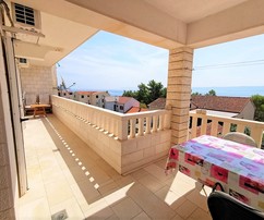 Casa de apartamentos en Brac con impresionantes vistas al mar en venta