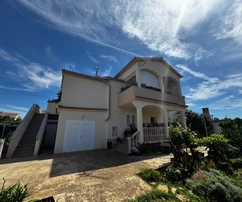 Casa appartamenti Privlaka - centro città - 300 m dal mare