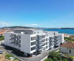 Seget Donji, 1 szobás lakás 51 m2 új épületben, 230 m-re a strandtól