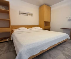 APARTMENT IN A QUIET LOCATION, 1000 M FROM THE SEA!