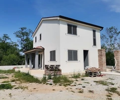 Istrie, Višnjan – Samostatně stojící dům v klidné venkovské lokalitě