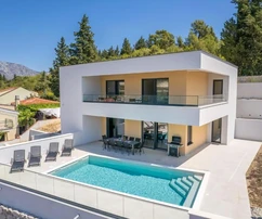 Moderne Villa mit Pool in Ploče Rogotin zu verkaufen in Kroatien