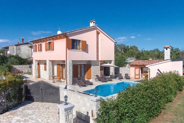 Hermosa villa con piscina, Istria, Barban