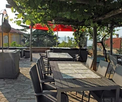 Cres, Beli, opportunità di investimento, pensione con 13 camere, appartamento del proprietario, 14 bagni, ristorante