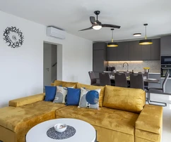 Istria, Medulin, casa en ubicación privilegiada, a 100 m de la playa