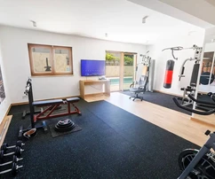 Villa en venta con piscina y jardín en Kaštela, Croacia