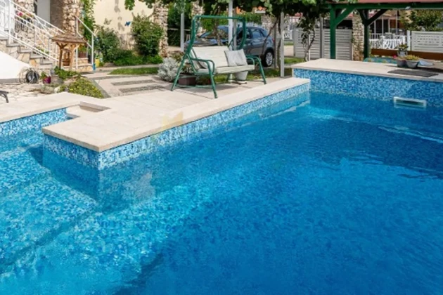 Fažana, Valbandon, freistehendes Haus mit Swimmingpool