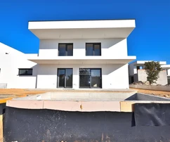 Vodice - NOWA INWESTYCJA dom S2 z basenem, garażem, 800 m od plaży