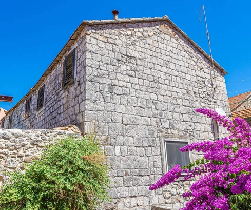 Casa dalmata disponibile a Stari Grad in Croazia
