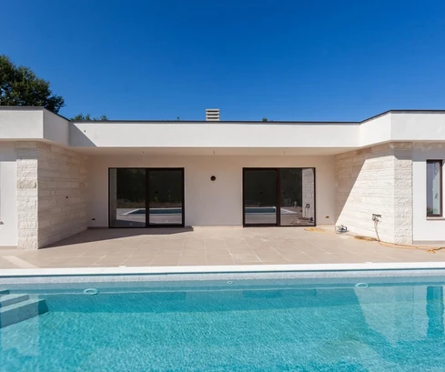 Villa moderna con piscina en venta en Labin, Croacia