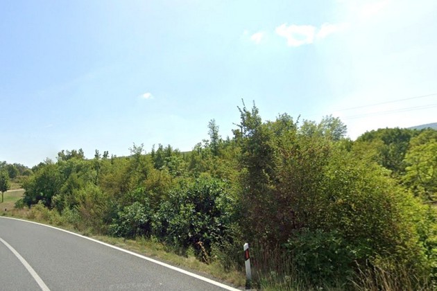 Attraktive Baugrundstücke in Hrvace bei Sinj stehen zum Verkauf