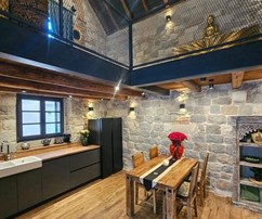 Luxury Renovated Stone House in Kastela Near Beach