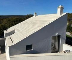 Casa adosada en venta en Pučišća, en la isla de Brač: gran oportunidad de inversión en Croacia