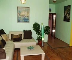 Maison à vendre à Sutivan avec piscine et jardin en Croatie